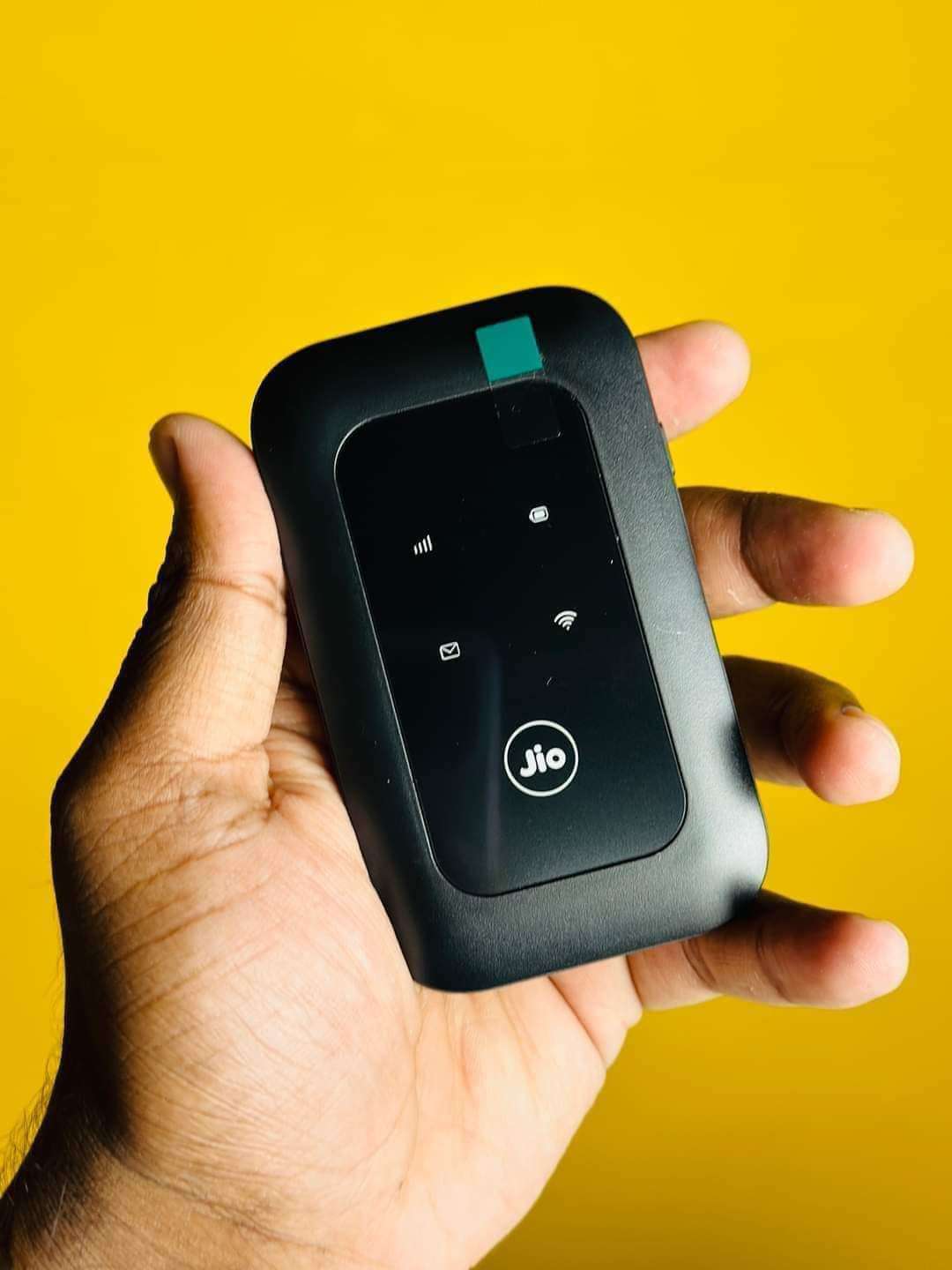 Jio MF680s 4G LTE Poket Router